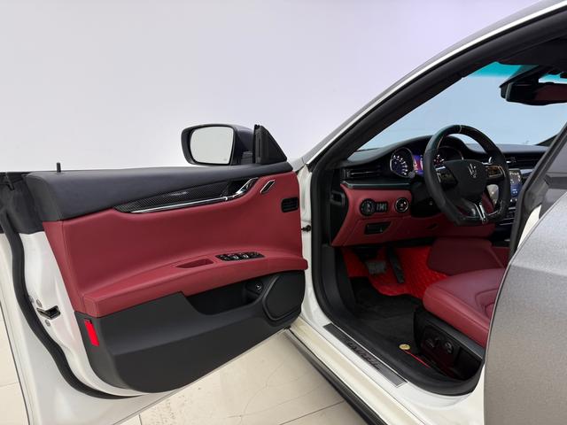 Maserati Quattroporte 2013 3.0T Base – фото 6