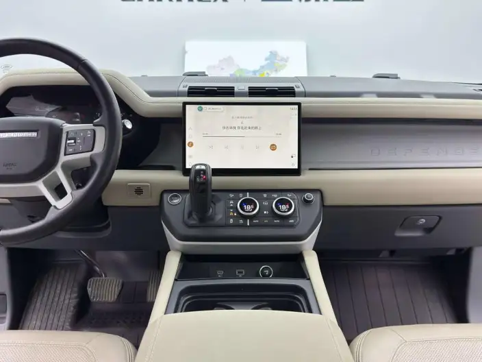 Land Rover Defender 2024 Model 90 2.0T P300 S – фото 7