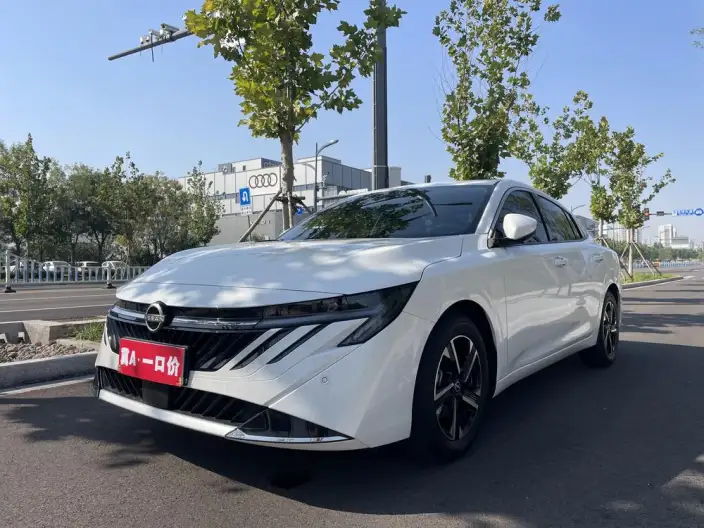 Nissan Sylphy 2026 Model 1.6L CVT Ultimate Edition – фото 1