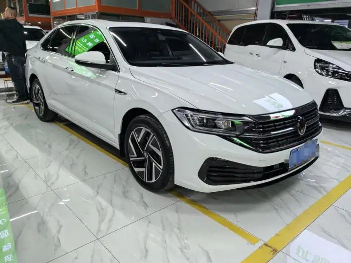 Volkswagen Sagitar 2024 Model 300TSI DSG Beyond Edition – фото 3