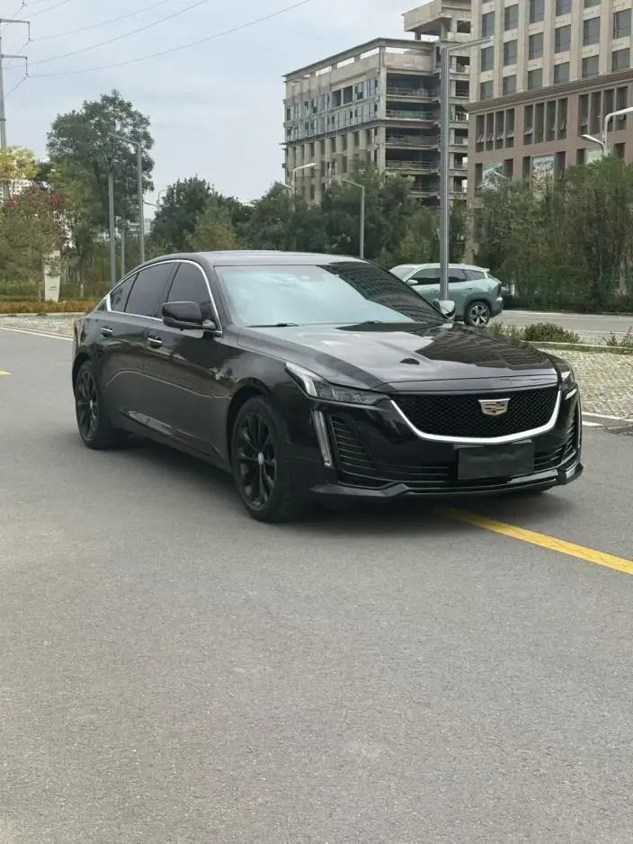 Cadillac CT5 2023 Model 28T Luxury Model Standard Edition – фото 3