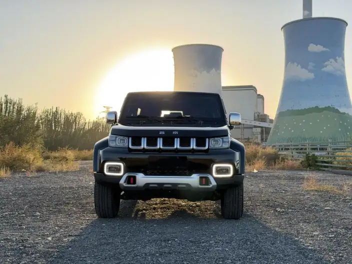 BAIC BJ40 2020 Model 2.0T Automatic 4WD City Hunter Edition Warrior Model – фото 2