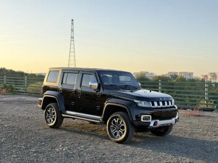 BAIC BJ40 2020 Model 2.0T Automatic 4WD City Hunter Edition Warrior Model – фото 3