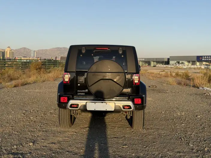 BAIC BJ40 2020 Model 2.0T Automatic 4WD City Hunter Edition Warrior Model – фото 5