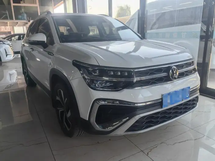 Volkswagen Tharu 2023 Model 300TSI 2WD Full Moon Edition – фото 3