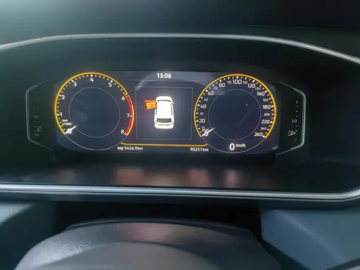 Volkswagen Tharu 2023 Model 300TSI 2WD Full Moon Edition – фото 7