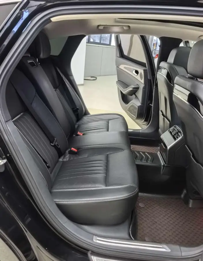 HONGQI H9 2022 Model 2.0T Smart Flag Enjoy Edition – фото 7