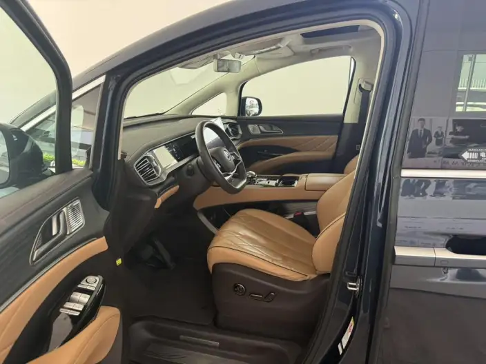 DENZA D9 DM 2024 Model 980 4WD Flagship Model – фото 10