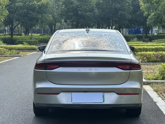 AION S 2023 Model Mei 580 – фото 5
