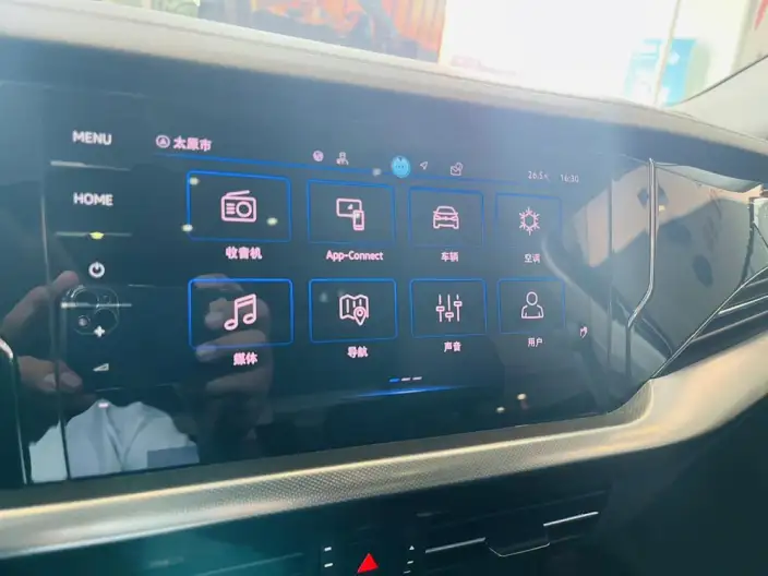Volkswagen Passat 2024 Model 380TSI Deluxe Edition – фото 7