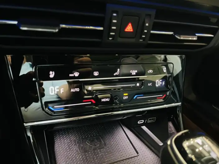 Volkswagen Passat 2024 Model 380TSI Deluxe Edition – фото 8