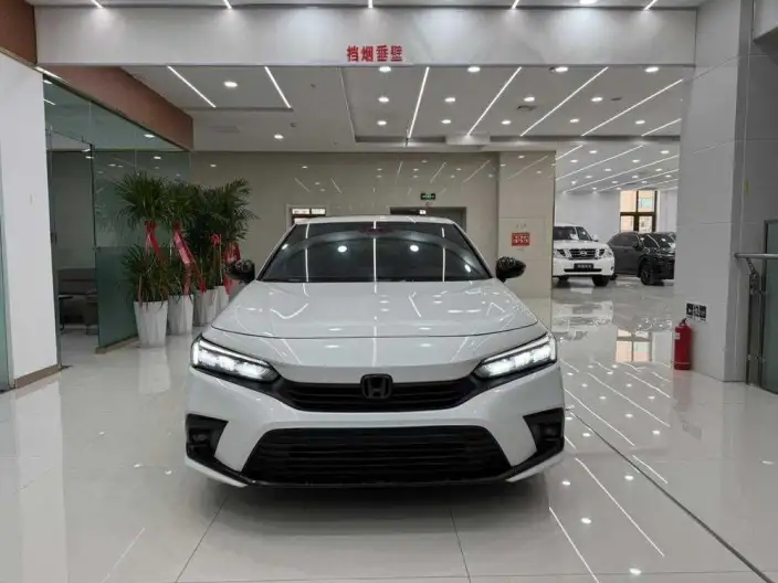 Honda Civic 2023 Model 240TURBO CVT Momentum Edition – фото 2