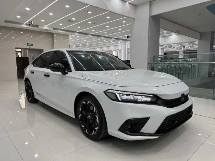 Honda Civic 2023 Model 240TURBO CVT Momentum Edition – фото 3