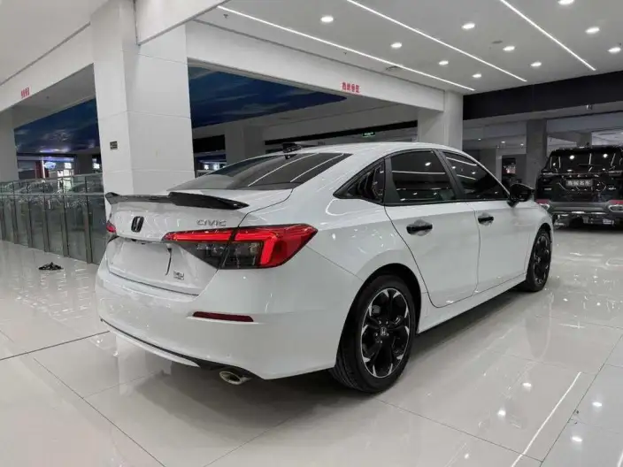 Honda Civic 2023 Model 240TURBO CVT Momentum Edition – фото 6