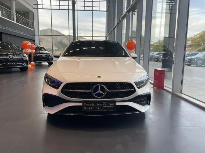Mercedes-Benz A-class 2024 Model A 200 L Fashion Edition – фото 2