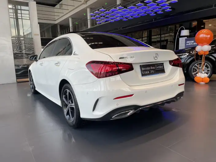 Mercedes-Benz A-class 2024 Model A 200 L Fashion Edition – фото 4
