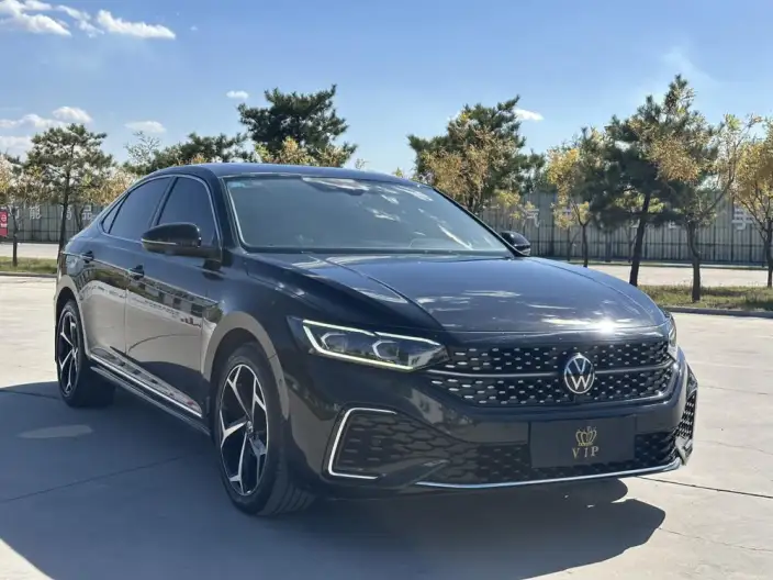 Volkswagen Passat 2023 Model 330TSI Starry sky Deluxe Edition – фото 3