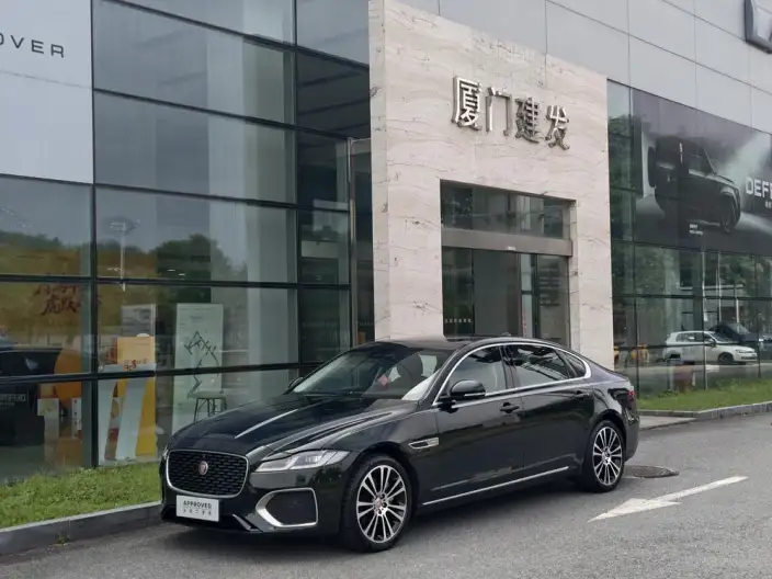 Jaguar XFL 2025 Model 2.0T P250 2WD Exclusive Deluxe Edition – фото 1