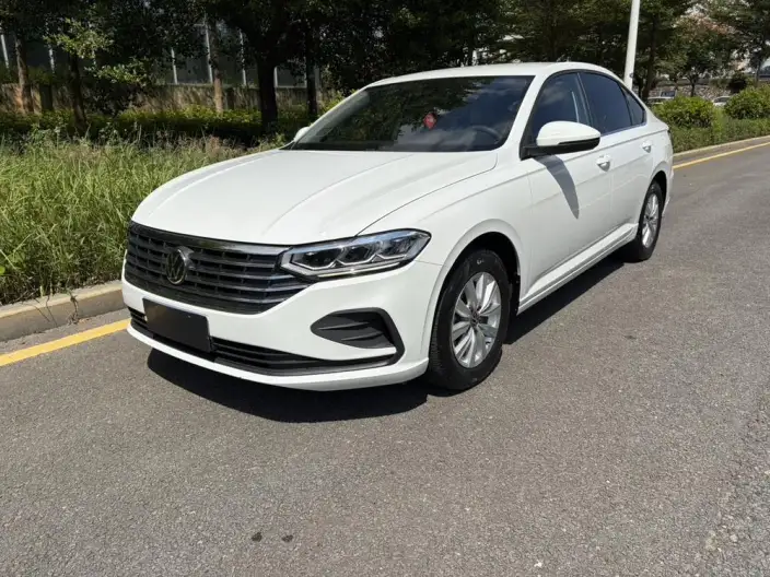 Volkswagen Lavida 2023 Model Facelift 1.5L Automatic Deyi Edition – фото 1