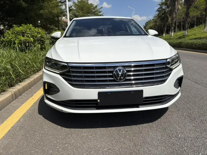 Volkswagen Lavida 2023 Model Facelift 1.5L Automatic Deyi Edition – фото 2