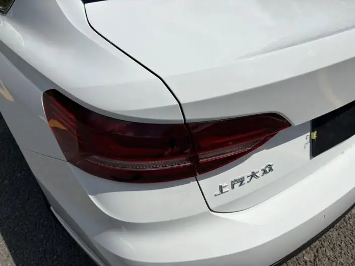 Volkswagen Lavida 2023 Model Facelift 1.5L Automatic Deyi Edition – фото 7