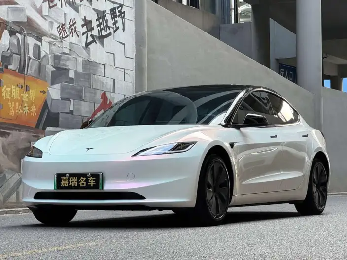 Model 3 2023 Model Rear-wheel drive version – фото 1