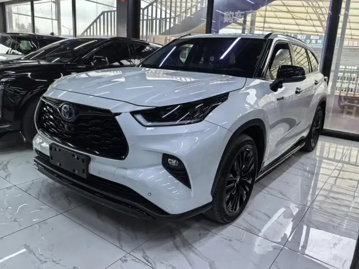 Toyota Highlander 2023 Model Hybrid 2.5L 4WD Premium Edition 7 seat – фото 1