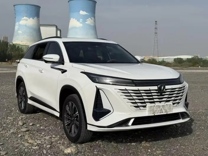 Changan CS75 PLUS 2023 Model Third generation 1.5T Automatic Luxury Model – фото 3