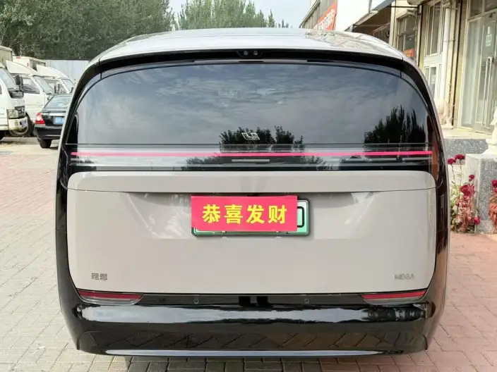 Li Auto MEGA 2024 Model Ultra Edition – фото 2