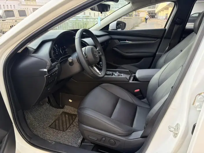 Mazda3 Axela 2023 Model 2.0L Automatic Zhi Zhen Edition – фото 8