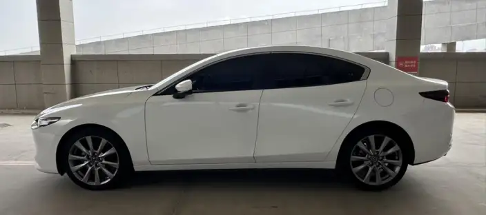 Mazda3 Axela 2023 Model 2.0L Automatic Zhi Engine Edition – фото 4