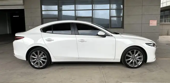 Mazda3 Axela 2023 Model 2.0L Automatic Zhi Engine Edition – фото 8