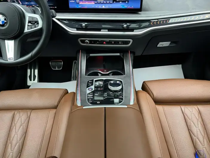 BMW X7 2023 Model xDrive40i Exclusive Model M Sports Set – фото 8