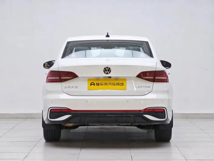 Volkswagen Lavida 2023 Model Facelift 1.5L Automatic Starry Sky Five Million Edition – фото 6