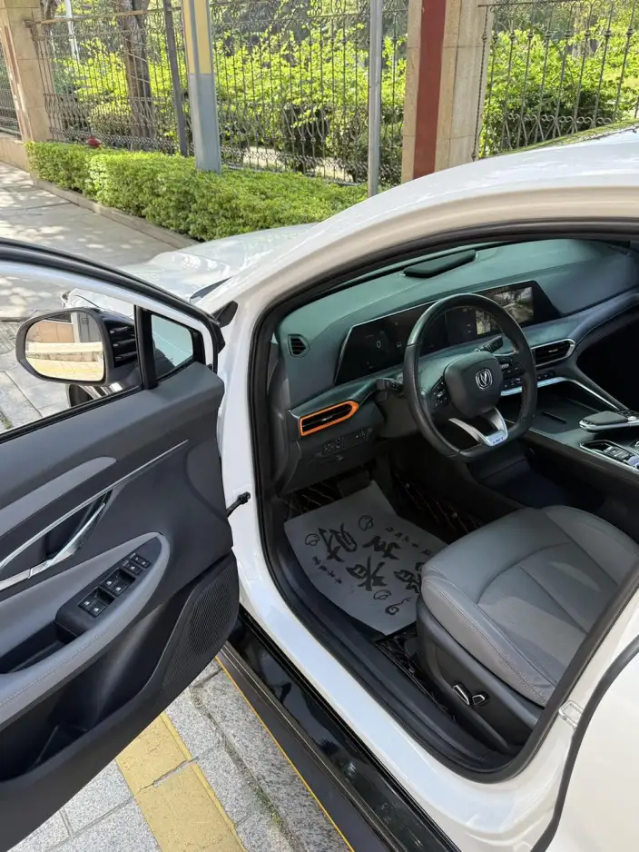 Changan UNI-T 2022 Model 1.5T Sports Edition Noble Model – фото 3
