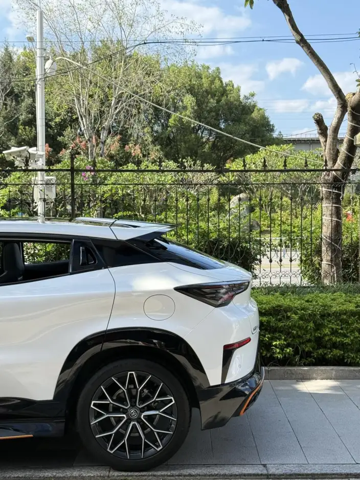 Changan UNI-T 2022 Model 1.5T Sports Edition Noble Model – фото 7