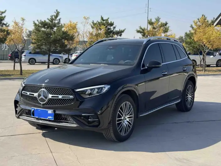 Mercedes-Benz GLC 2024 Model Facelift GLC 300 L 4MATIC Dynamic Model 5 seat – фото 1