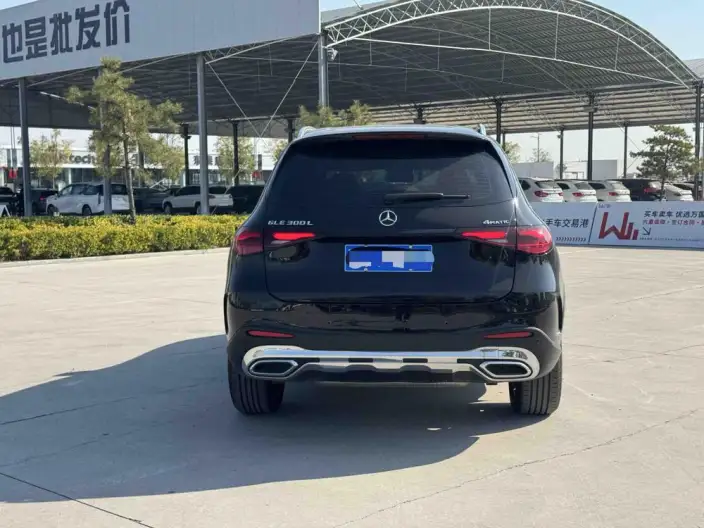 Mercedes-Benz GLC 2024 Model Facelift GLC 300 L 4MATIC Dynamic Model 5 seat – фото 4