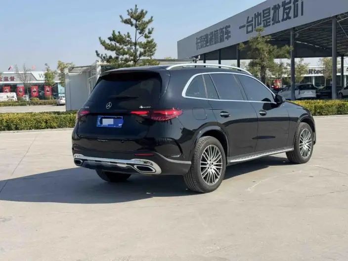 Mercedes-Benz GLC 2024 Model Facelift GLC 300 L 4MATIC Dynamic Model 5 seat – фото 5