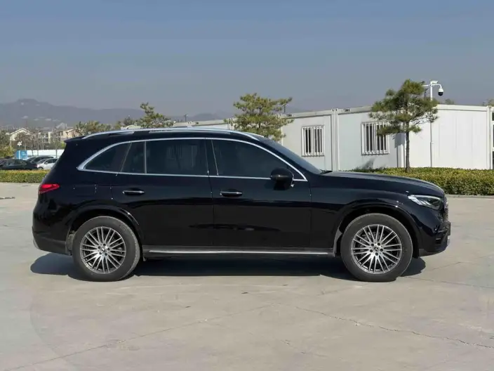 Mercedes-Benz GLC 2024 Model Facelift GLC 300 L 4MATIC Dynamic Model 5 seat – фото 6