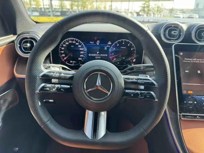Mercedes-Benz GLC 2024 Model Facelift GLC 300 L 4MATIC Dynamic Model 5 seat – фото 10