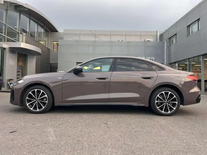 Audi A5 L 2026 Model 2.0T Sports Edition – фото 3