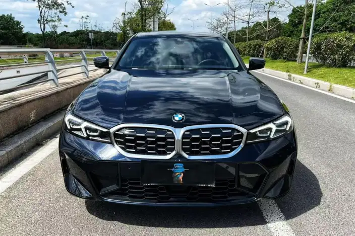 BMW 3 Series 2025 Model 325Li M Sports Set – фото 2