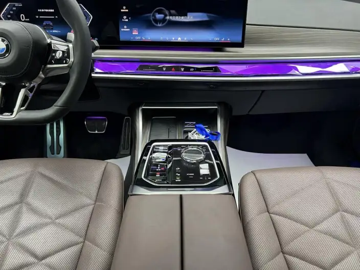 BMW 7 Series 2023 Model 735Li M Sports Set – фото 7