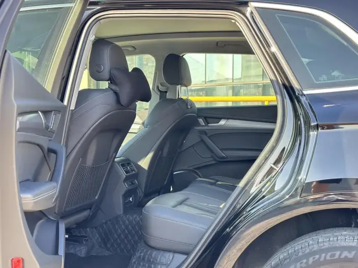 Audi Q5L 2022 Model 40T Fashion Dynamic Model – фото 10