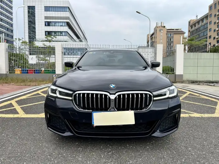 BMW 5 Series 2022 Model Facelift II 530Li Exclusive Model M Sports Set – фото 2