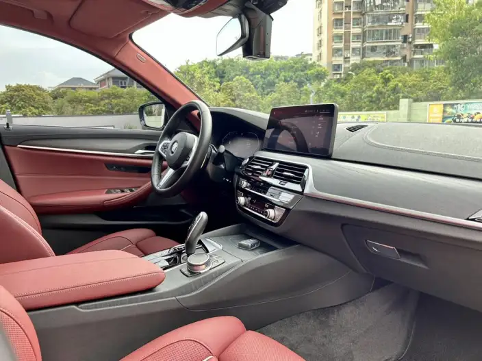 BMW 5 Series 2022 Model Facelift II 530Li Exclusive Model M Sports Set – фото 10