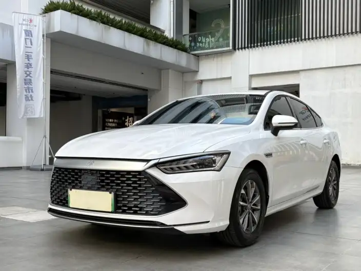 BYD Qin PLUS DM 2024 Model Honor Edition DM-i 55KM Leading Model – фото 1
