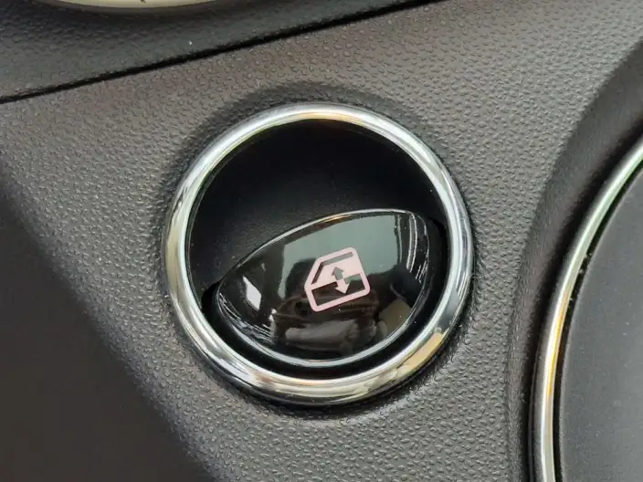 Fiat 500 2023 Model 1.4L Automatic Qian Drive 4 seat Parallel Imported – фото 5