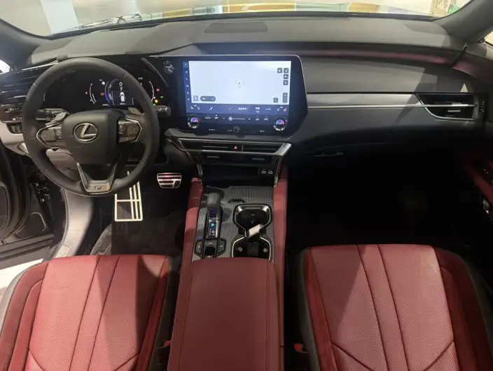 Lexus RX 2023 Model 500h DIRECT4 F SPORT Performance – фото 6